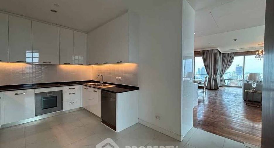 Condo en alquiler de 4 habitaciones en Pathum Wan, Bangkok