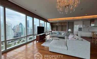 Condo en alquiler de 4 habitaciones en Pathum Wan, Bangkok