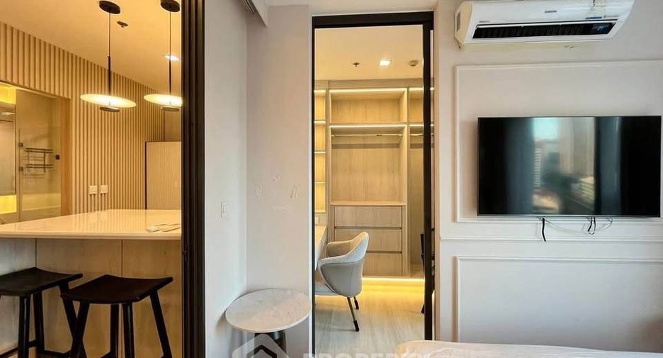 For rent 1 bed condo in Pathum Wan, Bangkok