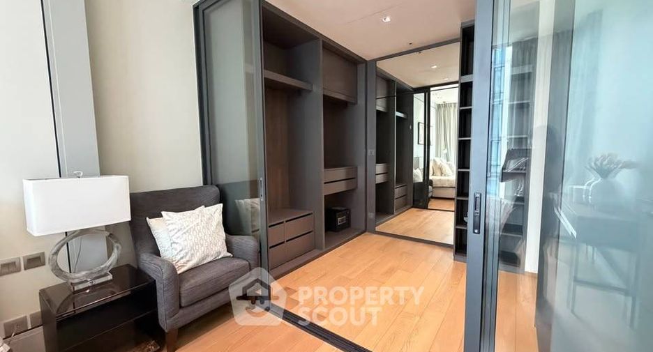 À louer 2 chambres condo à Pathum Wan, Bangkok