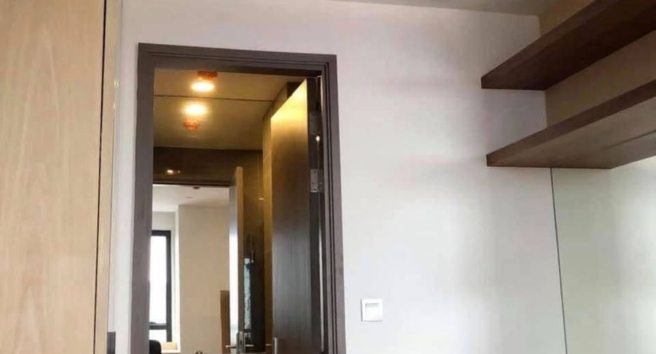 Wohnung zur Miete mit 1 Zimmer in Bang Rak, Bangkok