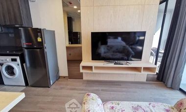 Wohnung zur Miete mit 1 Zimmer in Bang Rak, Bangkok