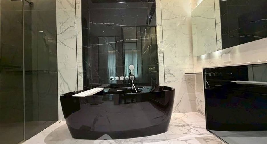 Condo en alquiler de 2 habitaciones en Watthana, Bangkok