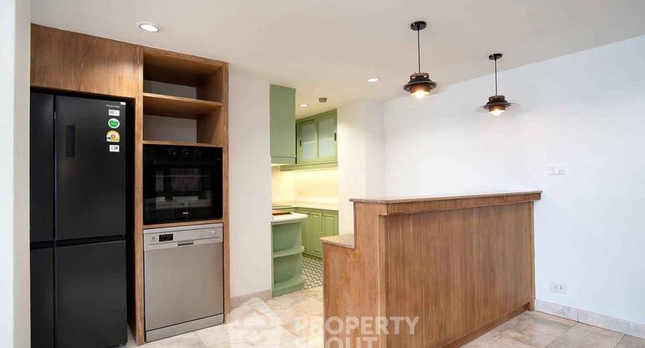 Wohnung zur Miete mit 3 Zimmer in Watthana, Bangkok
