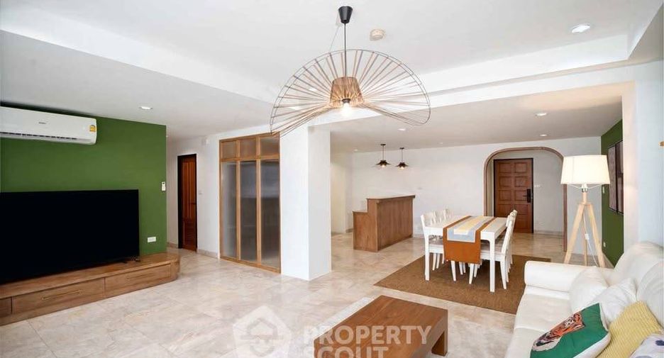 Wohnung zur Miete mit 3 Zimmer in Watthana, Bangkok