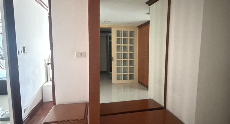 À louer 2 chambres condo à Khlong Toei, Bangkok