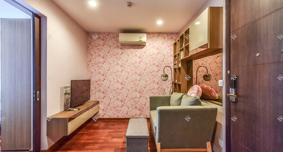 For sale 1 bed condo in Pathum Wan, Bangkok