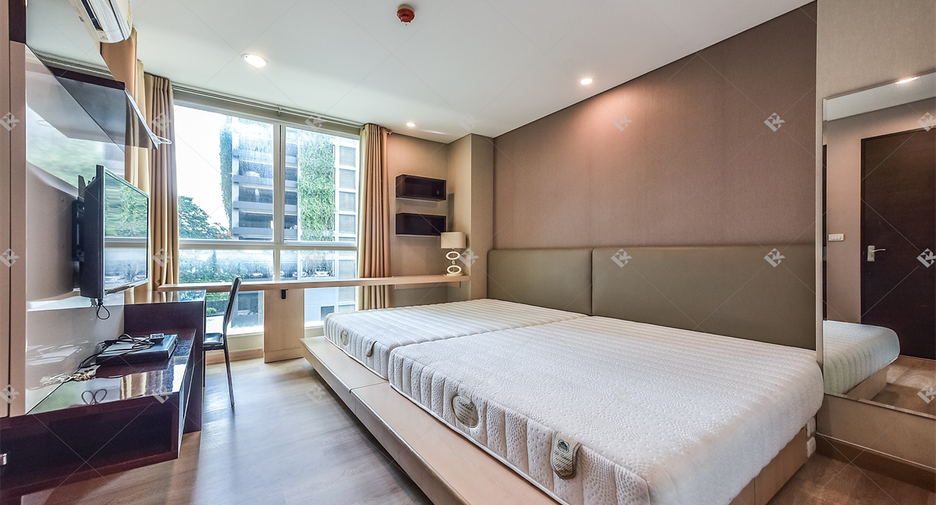 For rent 2 ベッドルーム condo in Pathum Wan, Bangkok