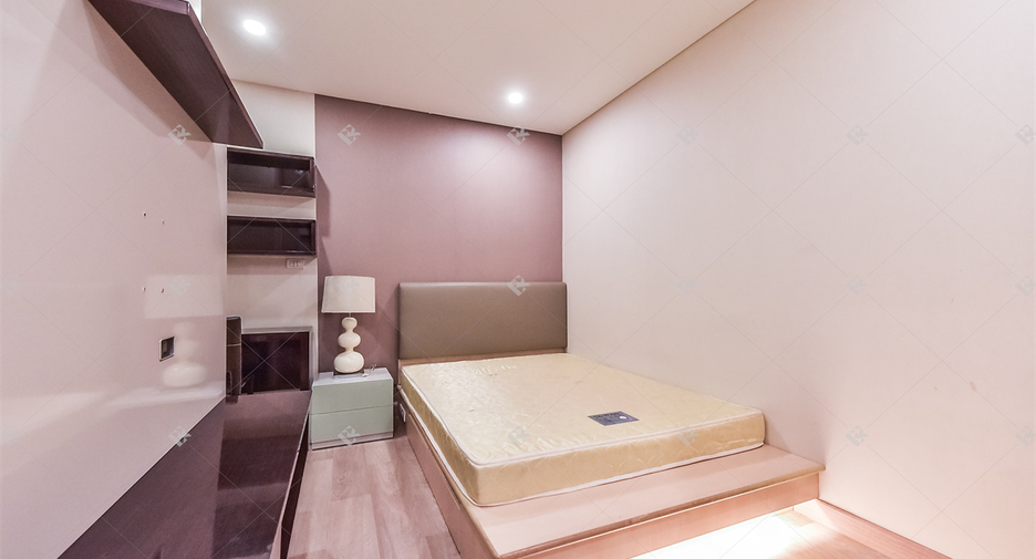 For rent 2 ベッドルーム condo in Pathum Wan, Bangkok