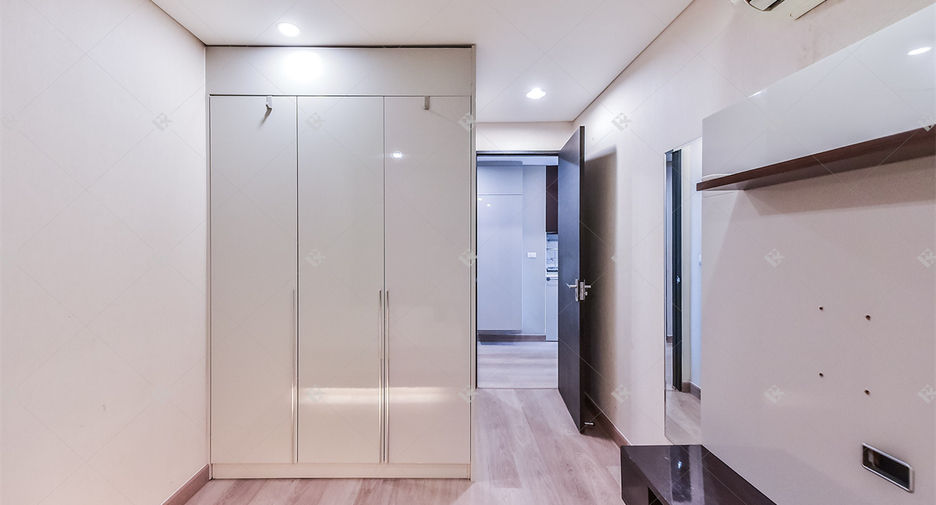 For rent 2 ベッドルーム condo in Pathum Wan, Bangkok