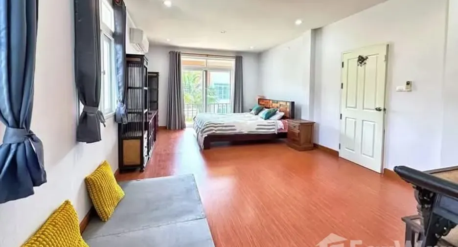 À vendre et à louer 4 chambres maison à Mueang Chiang Mai, Chiang Mai