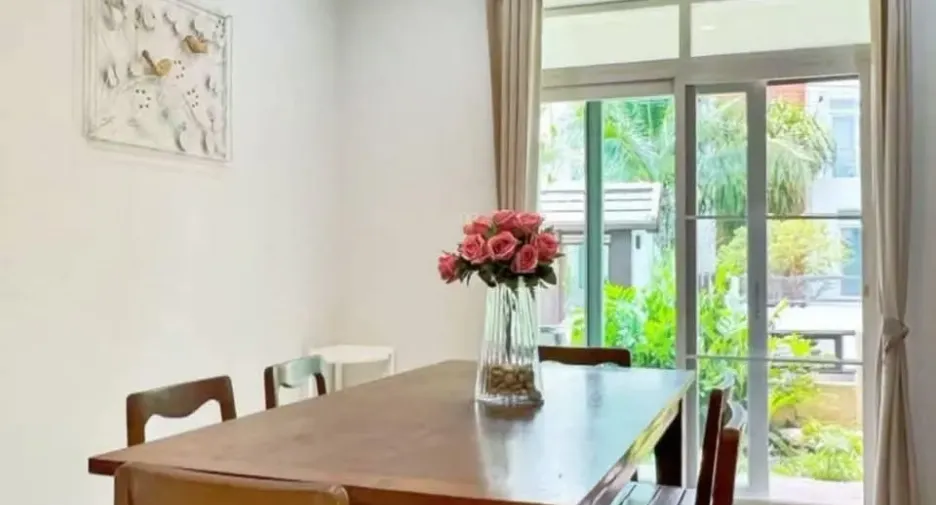 À vendre et à louer 4 chambres maison à Mueang Chiang Mai, Chiang Mai