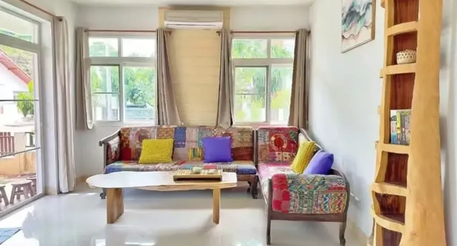 À vendre et à louer 4 chambres maison à Mueang Chiang Mai, Chiang Mai