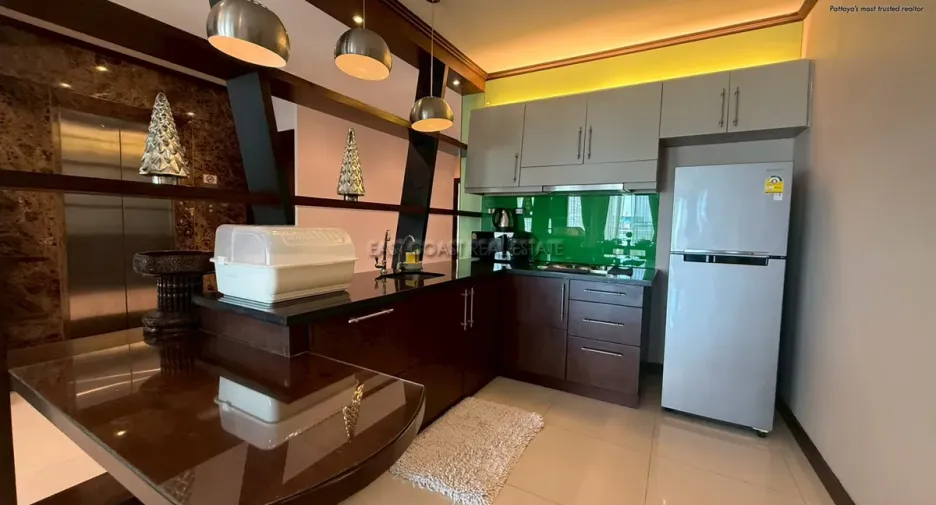 For rent 2 bedrooms condo in Bang Lamung, Chonburi
