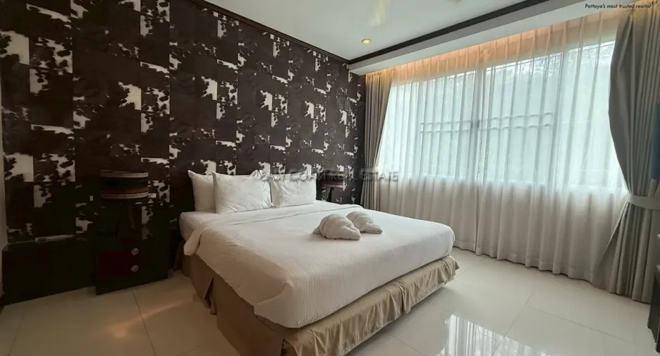 For rent 2 bedrooms condo in Bang Lamung, Chonburi