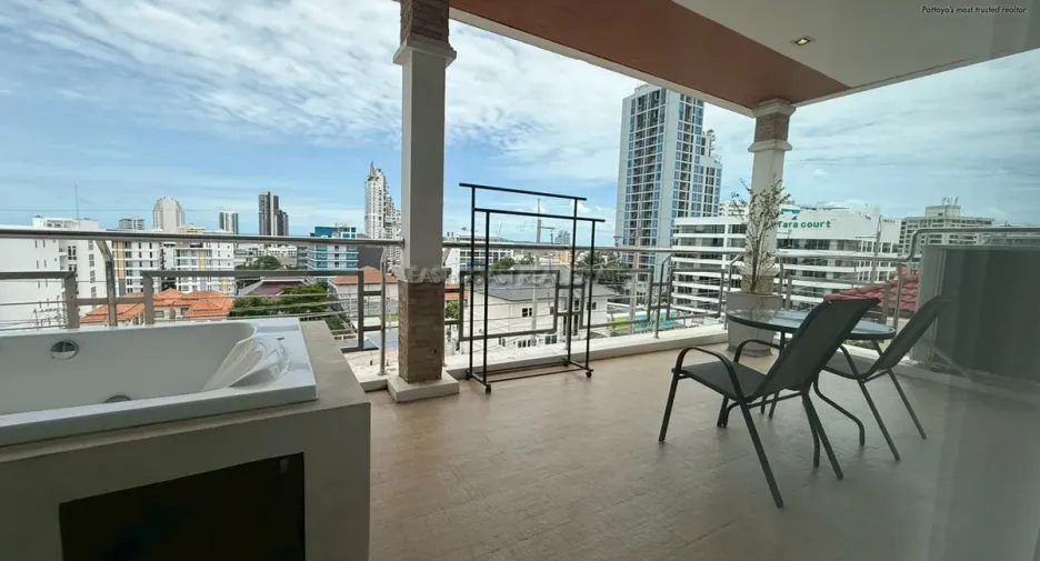 For rent 2 bedrooms condo in Bang Lamung, Chonburi