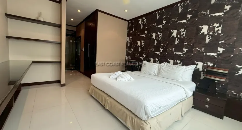 For rent 2 bedrooms condo in Bang Lamung, Chonburi
