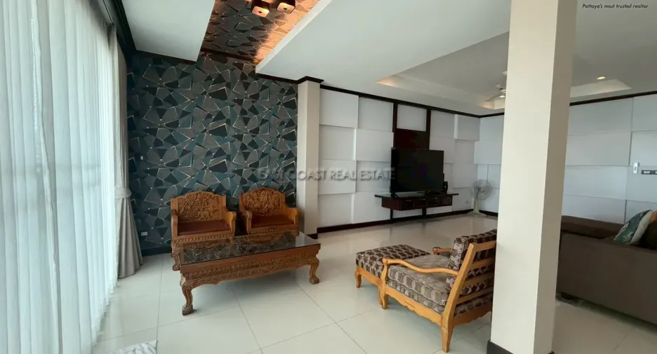 For rent 2 bedrooms condo in Bang Lamung, Chonburi