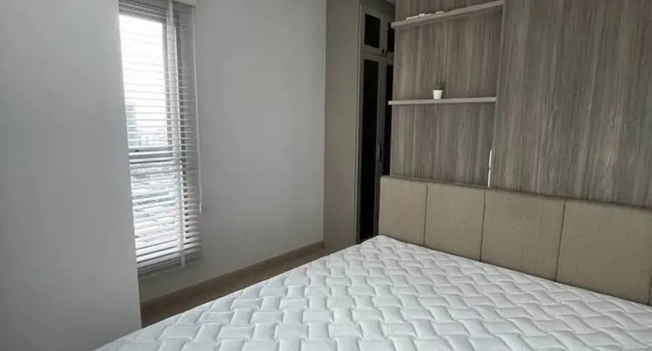 For sale 1 Beds condo in Chom Thong, Bangkok