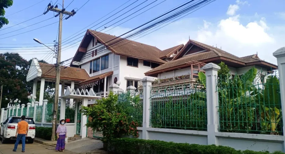 For sale 12 bedrooms house in Khlong Luang, Pathum Thani