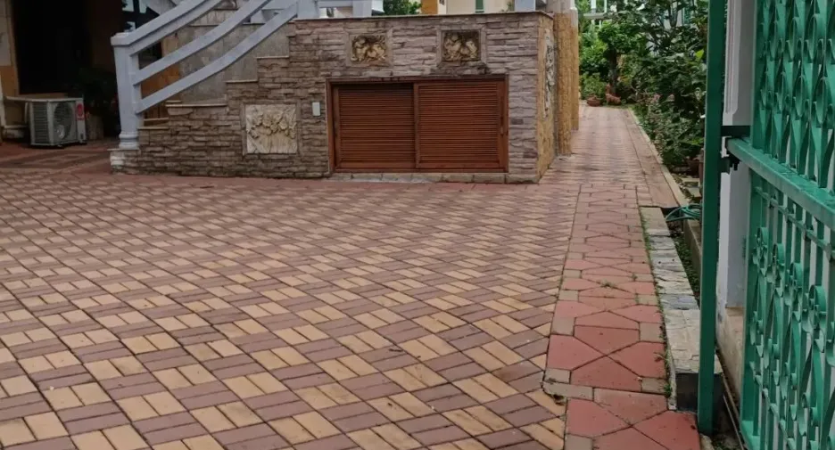 For sale 12 bedrooms house in Khlong Luang, Pathum Thani