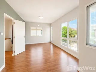 Casa en venta de 3 habitaciones en Phutthamonthon, Nakhon Pathom