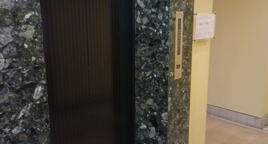 Продажа 1 кровать кондо в Сатхон, Бангкок