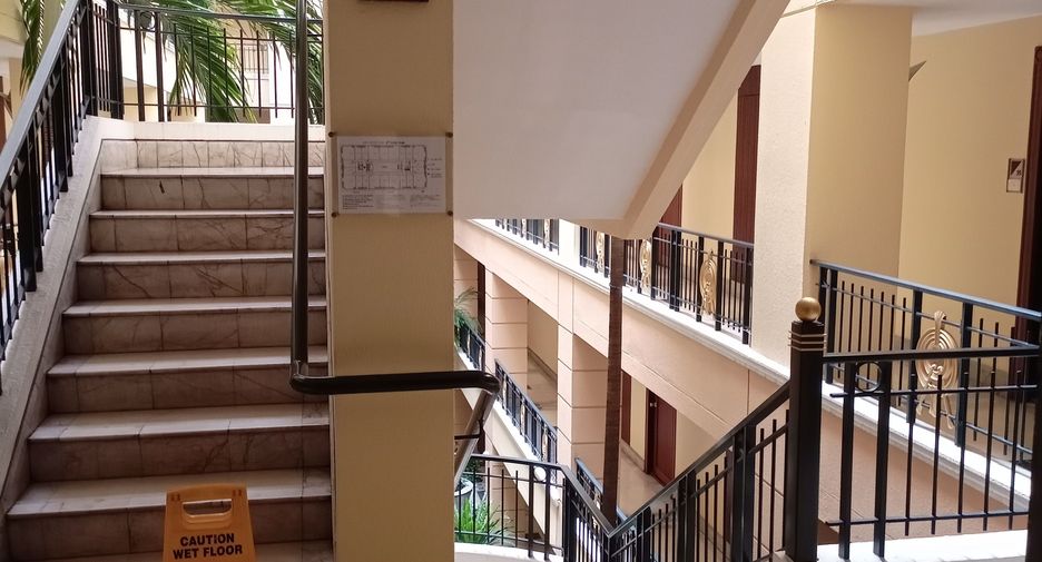 Продажа 1 кровать кондо в Сатхон, Бангкок