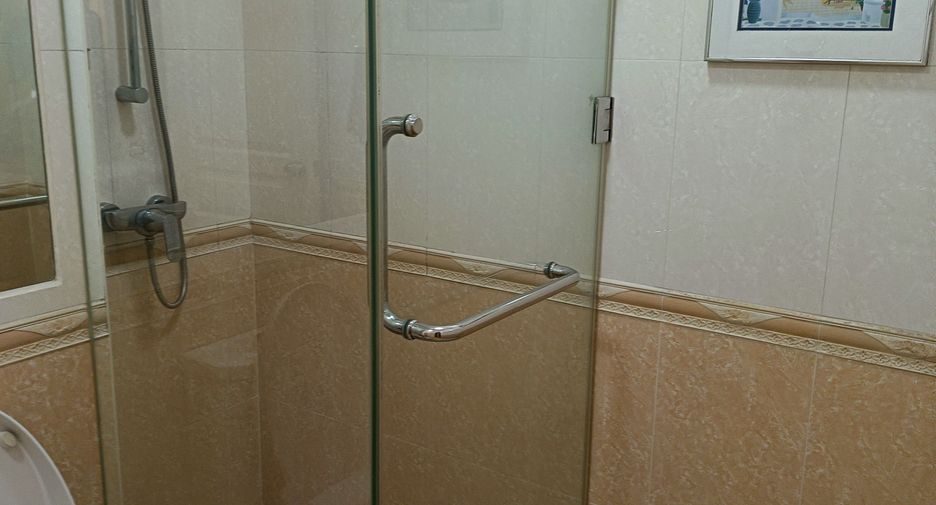 Продажа 1 кровать кондо в Сатхон, Бангкок
