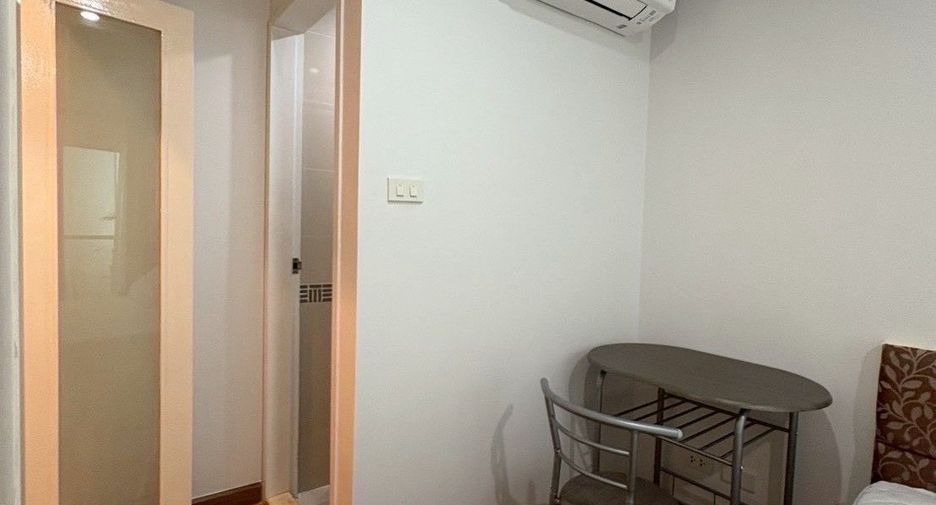 À louer 2 chambres condo à Phra Khanong, Bangkok