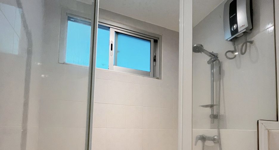 Wohnung zur Miete mit 1 Zimmer in Khlong Toei, Bangkok