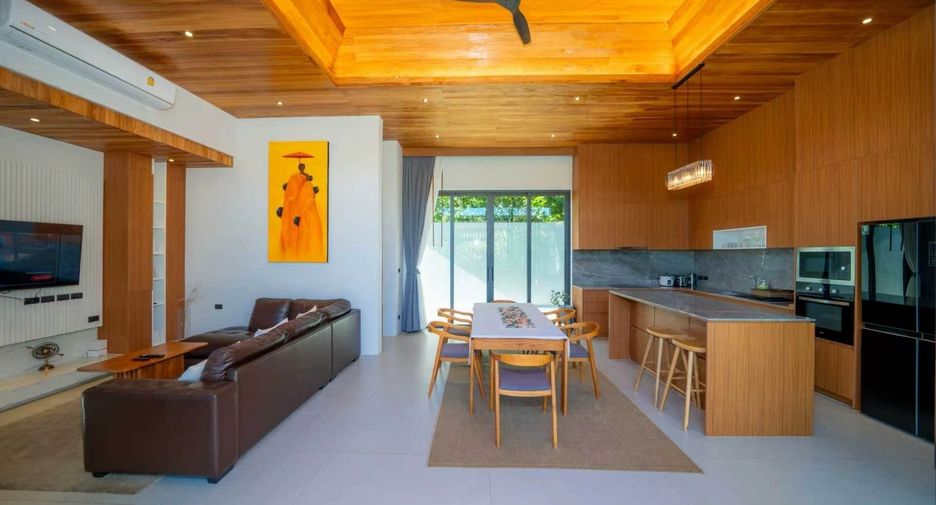 For rent 3 bedrooms villa in Mueang Phuket, Phuket