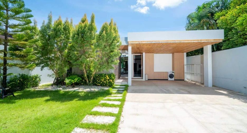 For rent 3 bedrooms villa in Mueang Phuket, Phuket
