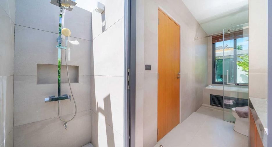 For rent 3 bedrooms villa in Mueang Phuket, Phuket