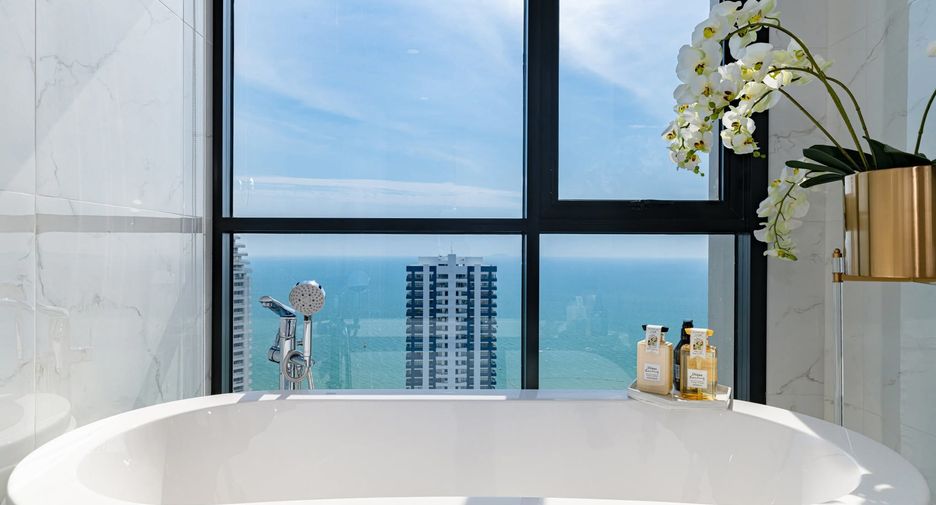 For sale 2 ベッドルーム condo in Pratumnak, Pattaya