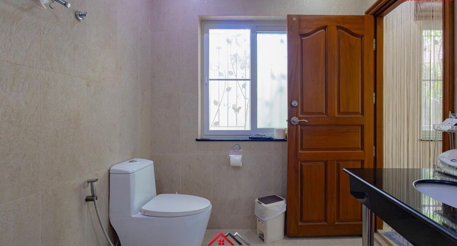 Продажа 2 спальни дом в Йомтиен, Паттайя