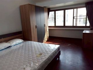 ให้เช่า 5 ห้องนอน บ้านเดี่ยว ใน วัฒนา, กรุงเทพฯ