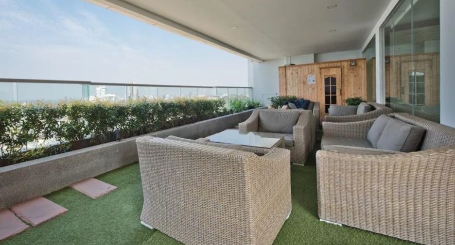 For sale スタジオ condo in Pratumnak, Pattaya
