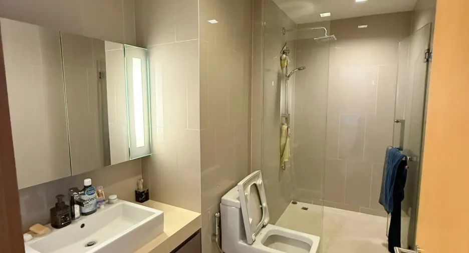 Condo en alquiler de 2 habitaciones en Khlong Toei, Bangkok