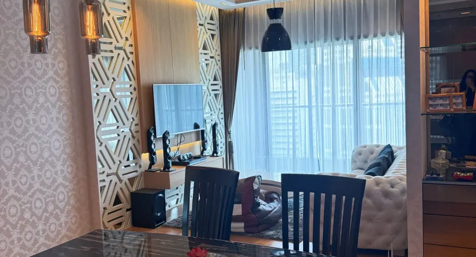 Condo en alquiler de 2 habitaciones en Khlong Toei, Bangkok