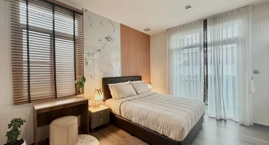 Аренда 4 спальни дом в Bang Phli, Самутпракан