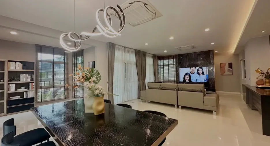 Аренда 4 спальни дом в Bang Phli, Самутпракан