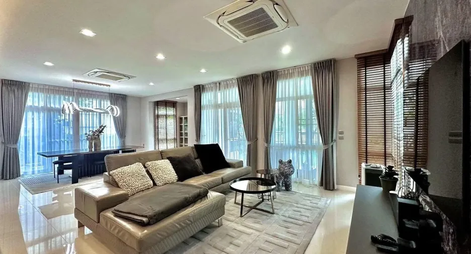 Аренда 4 спальни дом в Bang Phli, Самутпракан