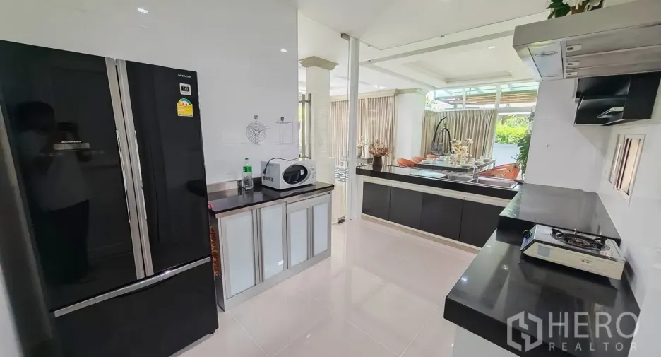 For rent そして for sale 4 ベッドルーム house in Bang Phli, Samut Prakan