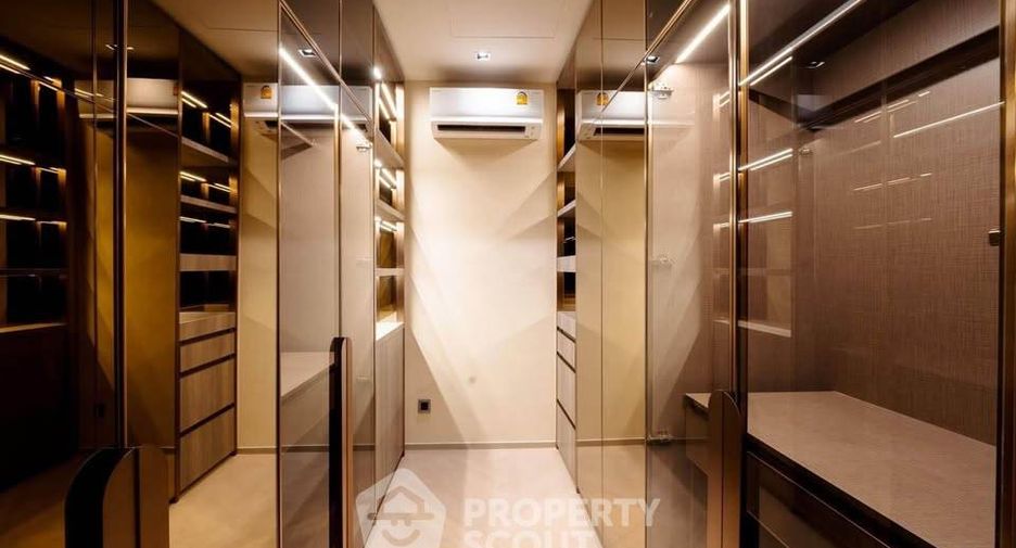 Продажа 4 спальни кондо в Сатхон, Бангкок