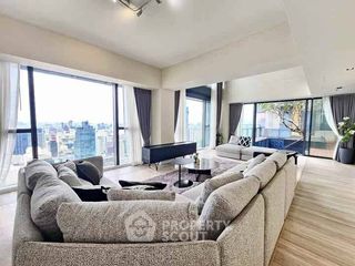 For rent 4 bedrooms condo in Sathon, Bangkok