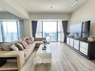 For rent 4 bedrooms condo in Sathon, Bangkok
