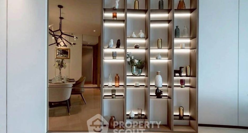 For rent 2 bedrooms condo in Khlong San, Bangkok