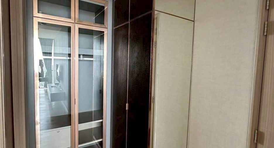 Condo en alquiler de 2 habitaciones en Khlong San, Bangkok