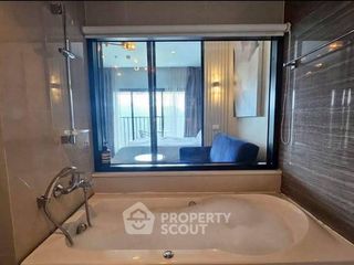 Condo en venta de 1 habitaciones en Si Racha, Chonburi